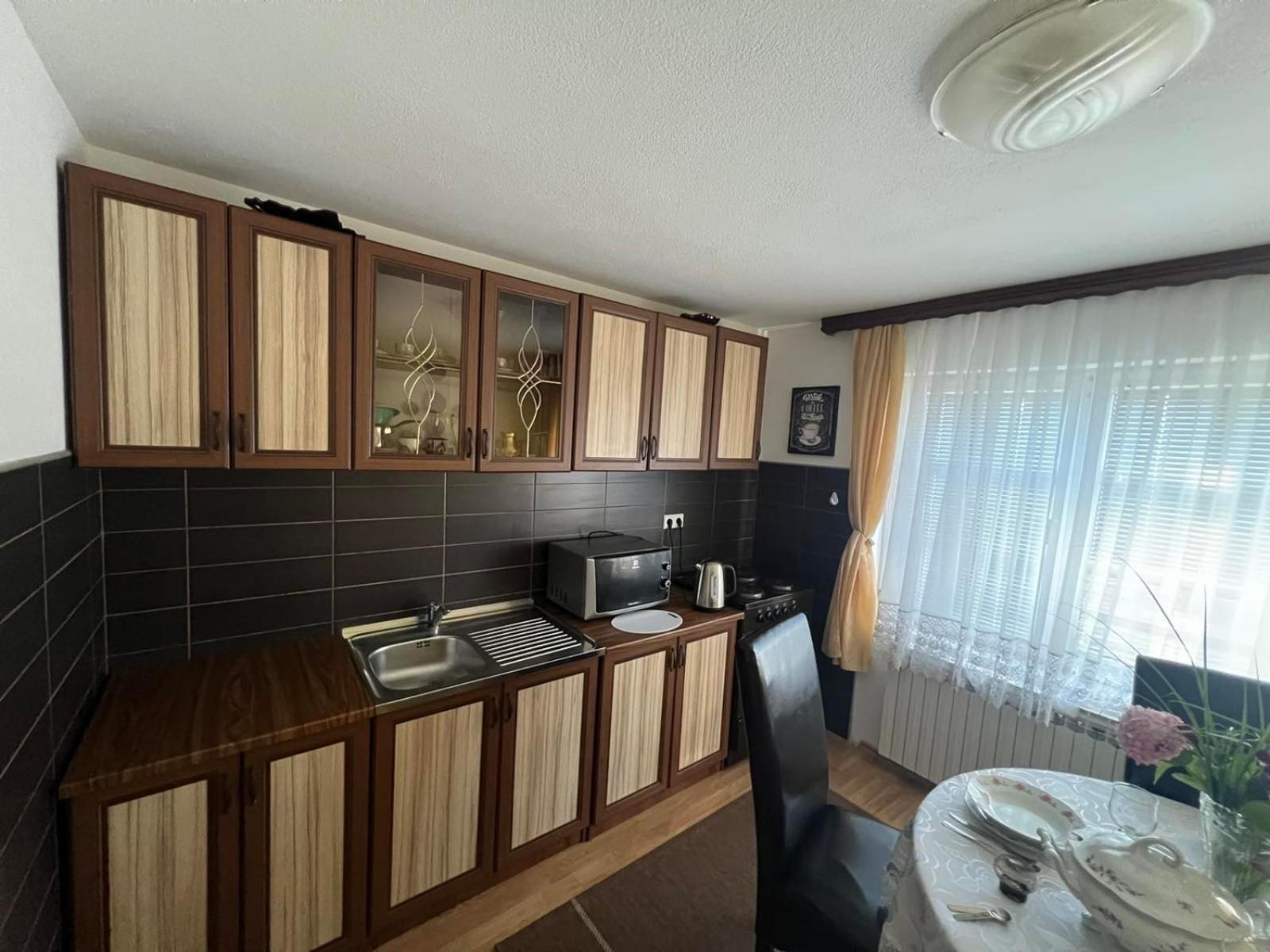 Apartman Kod Ismete Bihac Luaran gambar